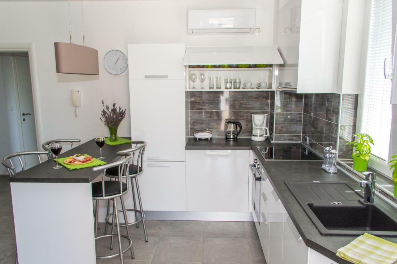 Apartmani Zoric Punat Kültér fotó