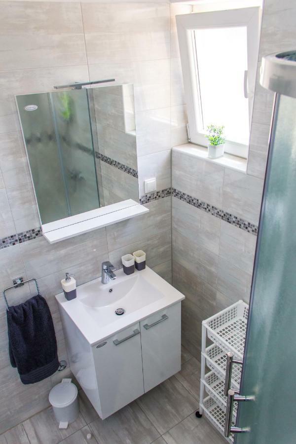 Apartmani Zoric Punat Kültér fotó